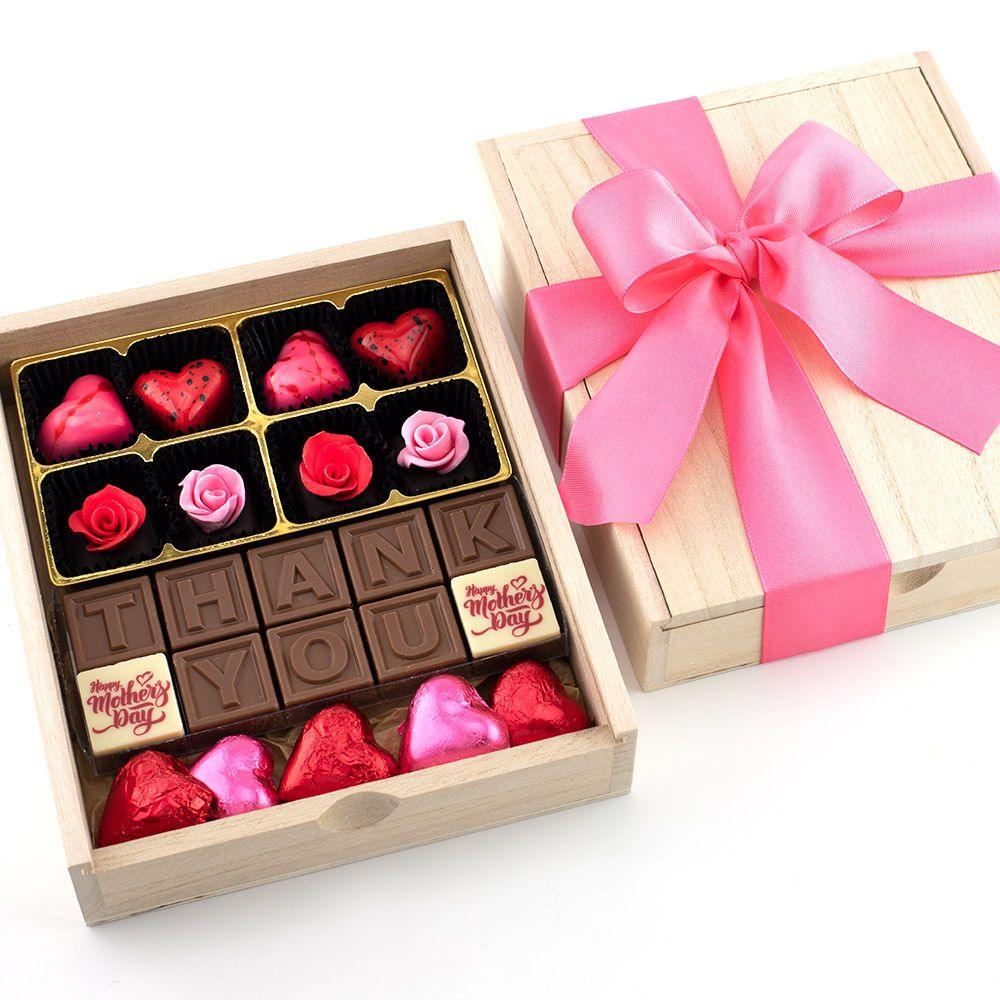 CHOCOGRAM MOTHER'S DAY CHOCOLATE HEARTS AND ROSES HAMPER - STORE TO DOOR